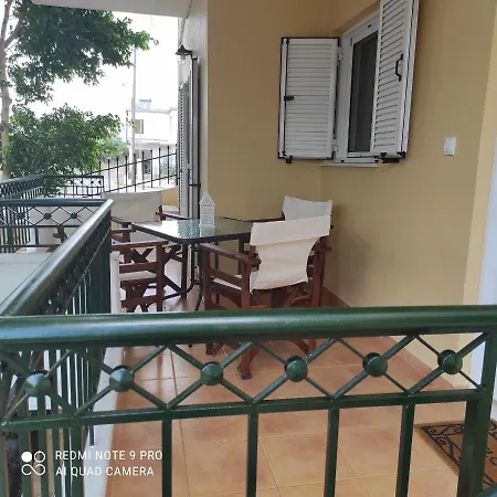 Areti4 * Petalídhion